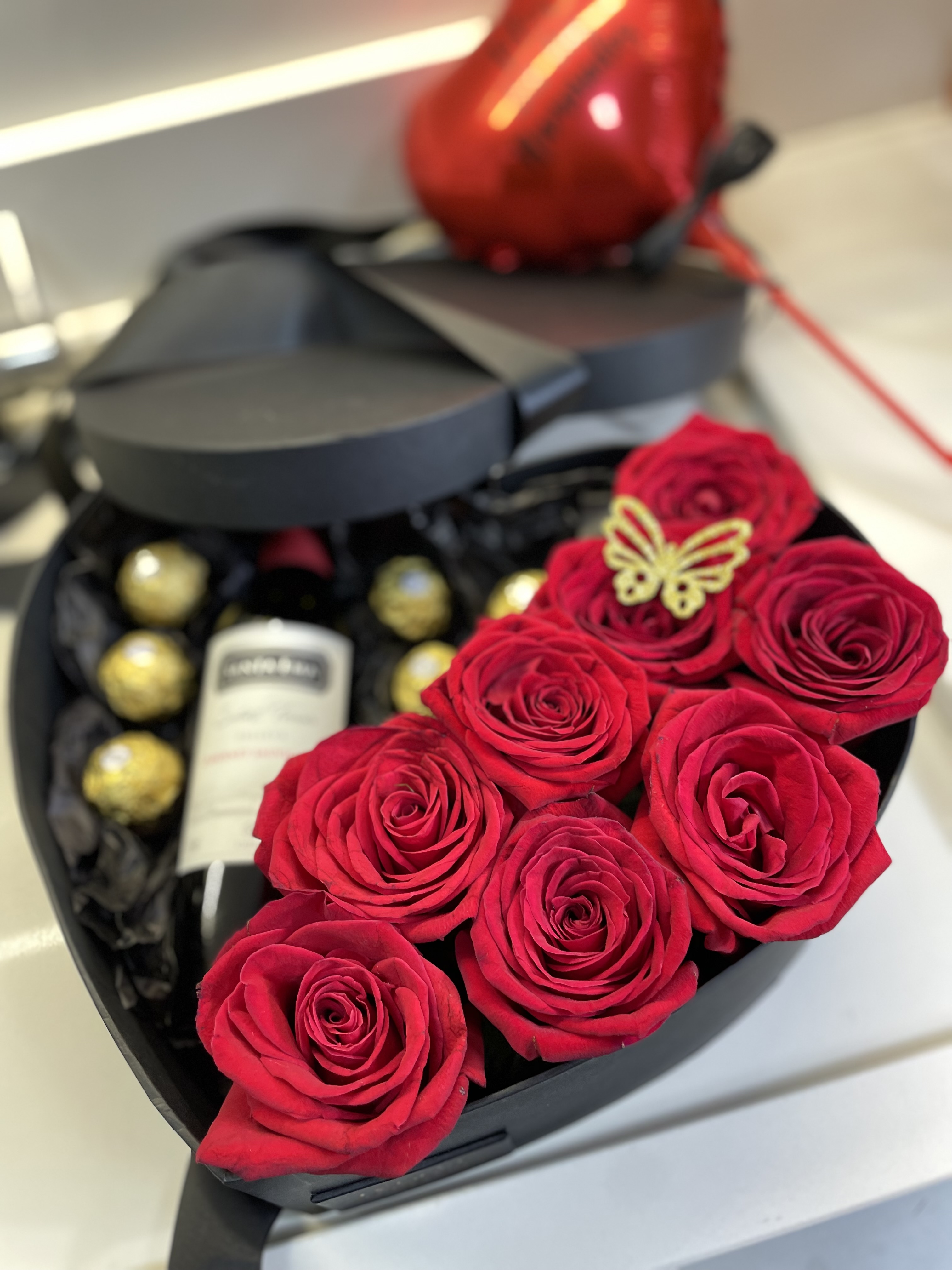 FLOWER BOX  LOVE